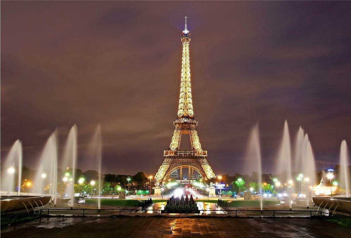 Eiffel Tower Paris Night View Wall Sticker: Cracked Window Effect