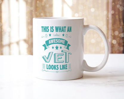 This Is What An Awesome Vet Looks Like Mug Funny Humour Coffee Tea Cup Novelty Gift For Leaving Friend Birthday Christmas Present